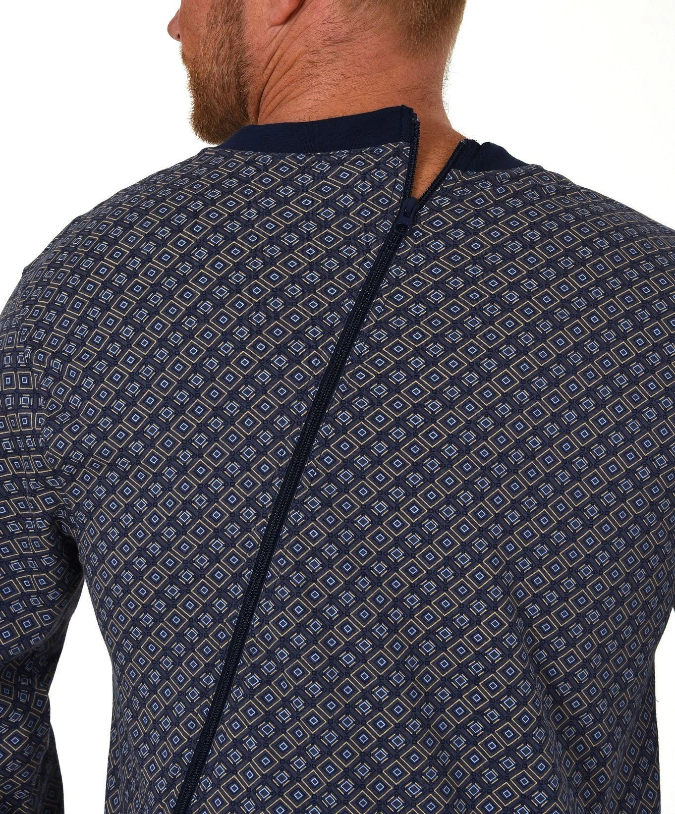 Normann Care Pyjama Herren Pflegeoverall Langarm Mit Diagonalen Reissverschluss Am Rücken 271 170 90 498 6 Normann Care Pyjama Herren Pflegeoverall Langarm Mit Diagonalen Reissverschluss Am Rücken 271 170 90 498 – Bild 4