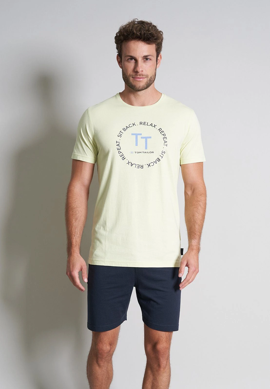 TOM TAILOR Shorty TOM TAILOR Herren Shorty Grün Motivprint (1 Tlg) 4 TOM TAILOR Shorty TOM TAILOR Herren Shorty Grün Motivprint (1 Tlg) – Bild 2