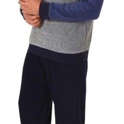 Normann Pyjama Lässiger Herren Frottee Schlafanzug Langarm Pyjama Mit Bündchen - 291 101 13 575 -Zimmerli Geschäft 2e7918b1 e076 533e 8480 32bb36bc133e scaled