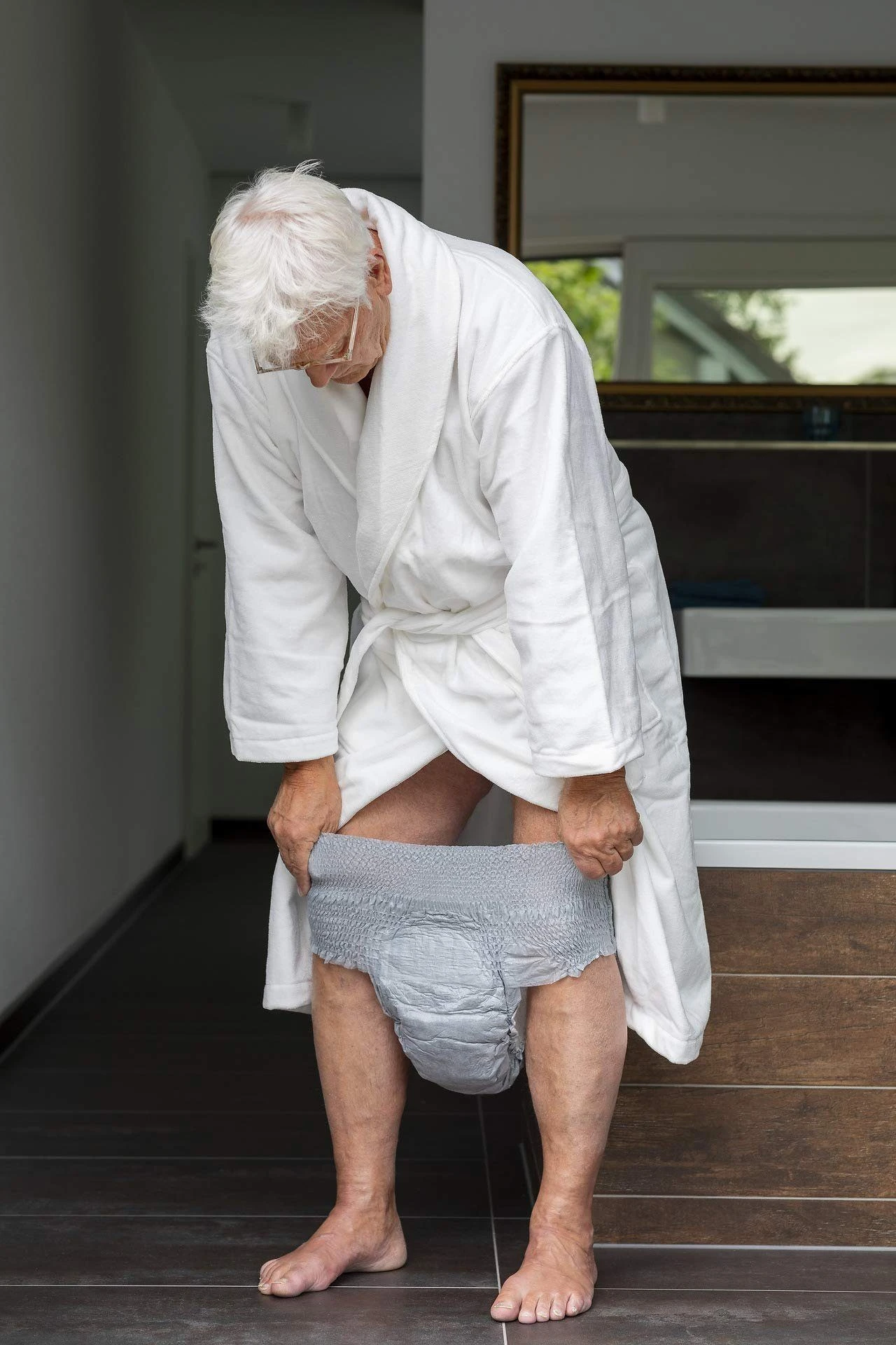 Molicare Inkontinenzslip Premium MEN PANTS: Diskret Bei Inkontinenz 5 Tropfen, Größe L, 7 Stück (12x7) 8 Molicare Inkontinenzslip Premium MEN PANTS: Diskret Bei Inkontinenz 5 Tropfen, Größe L, 7 Stück (12x7) – Bild 6