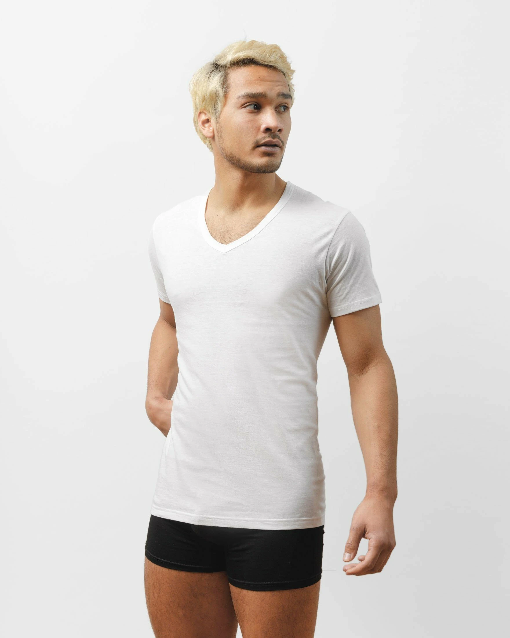 SNOCKS Unterziehshirt T Shirt Mit V-Ausschnitt Unterhemden Herren (3 Stück, 3-St) Aus Bio-Baumwolle, Extra Lang Geschnitten 4 SNOCKS Unterziehshirt T Shirt Mit V-Ausschnitt Unterhemden Herren (3 Stück, 3-St) Aus Bio-Baumwolle, Extra Lang Geschnitten – Bild 2