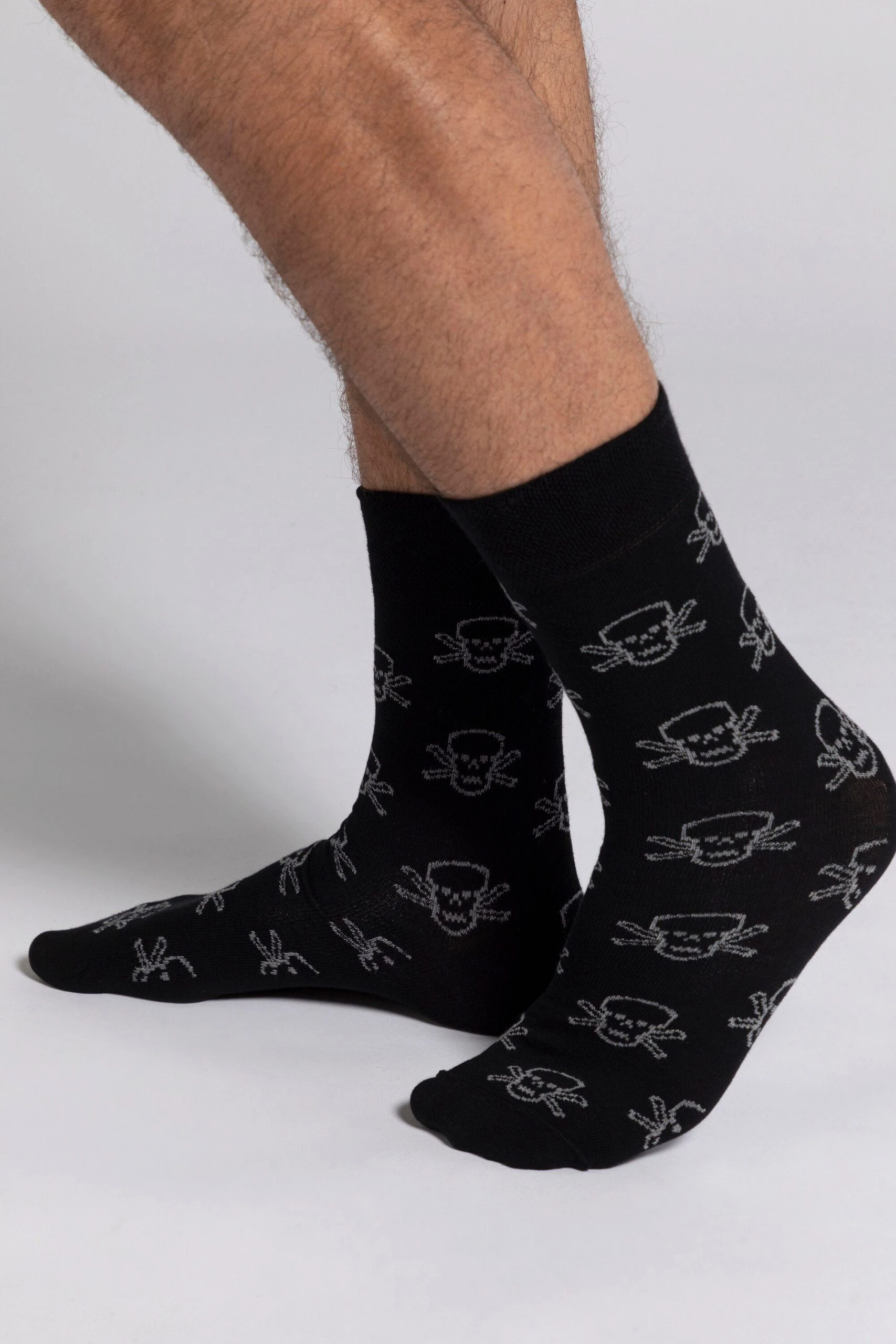 JP1880 Basicsocken JP1880 Socken 2er Pack Totenkopf Komfortbündchen 8 JP1880 Basicsocken JP1880 Socken 2er Pack Totenkopf Komfortbündchen – Bild 6