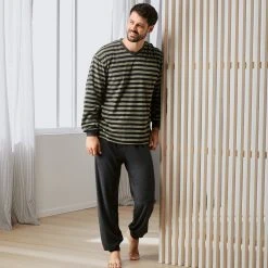 Erwin Müller Pyjama Herren-Schlafanzug Frottee Streifen -Zimmerli Geschäft 444da1fc 882c 57e2 a2ae 69da870ea766