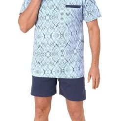 Normann Pyjama Herren Shorty Pyjama Schlafanzug Kurzarm Mit Grapischen Muster - 102 105 90 488 10 Normann Pyjama Herren Shorty Pyjama Schlafanzug Kurzarm Mit Grapischen Muster - 102 105 90 488 -Zimmerli Geschäft 6565aa67 291b 5729 963c 564d59a82311 scaled