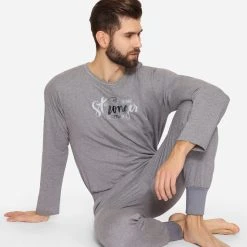 Timone Schlafanzug Herren Schlafanzug TITR2472 15 Timone Schlafanzug Herren Schlafanzug TITR2472 -Zimmerli Geschäft 81aab9a9 9c7e 5c90 97dc 8141a76b9016 scaled