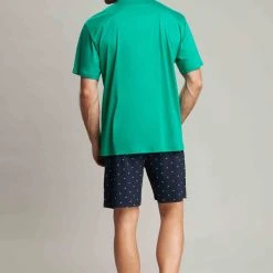 JADO Pyjama Kurzer Grüner Pyjama Mit Blau-buntem Minimalprint Kurzer Grüner Pyjama Mit Blau-buntem Minimalprint -Zimmerli Geschäft 840419d4 b25c 457b 980e fc4539d6db27 scaled