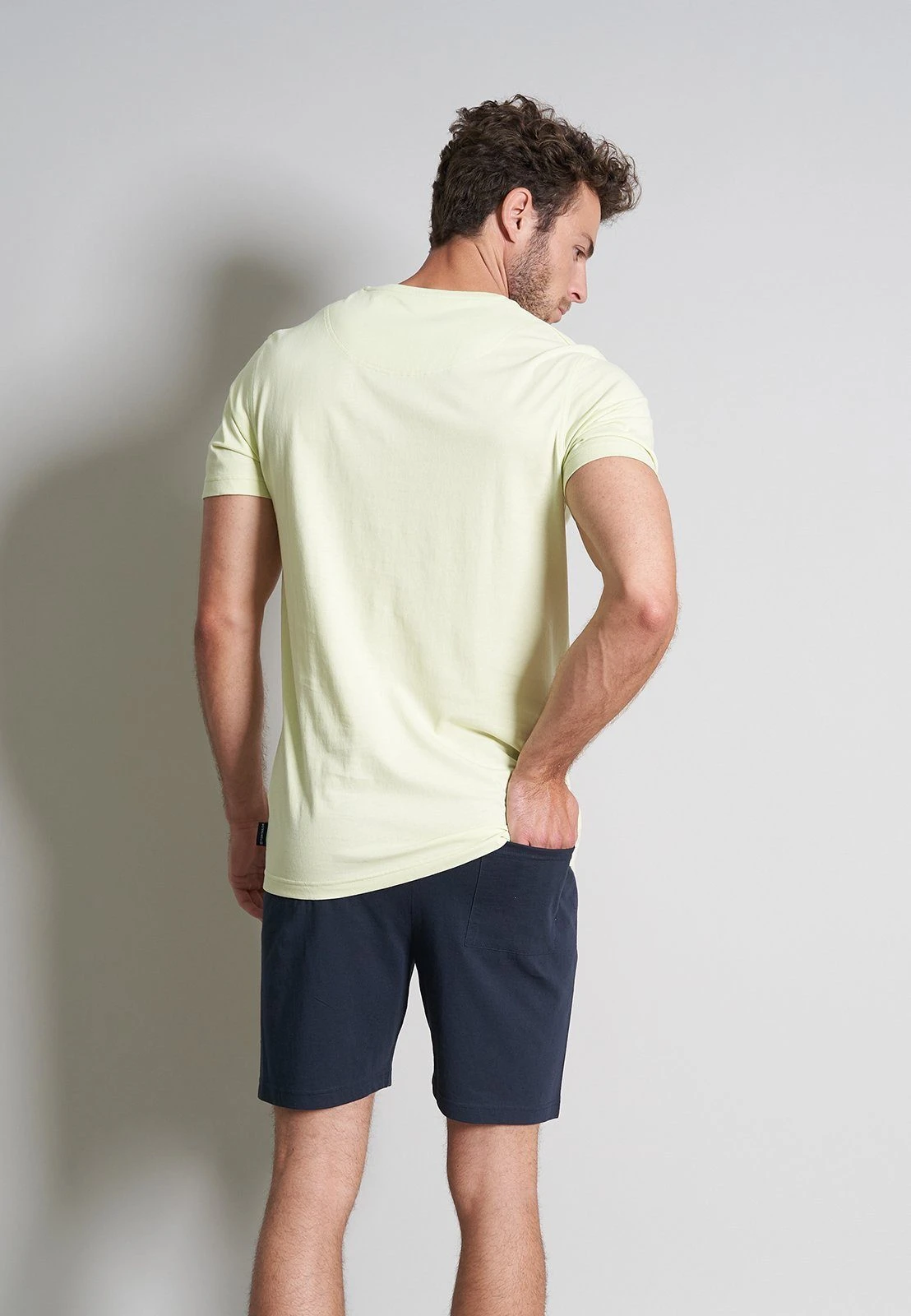 TOM TAILOR Shorty TOM TAILOR Herren Shorty Grün Motivprint (1 Tlg) 5 TOM TAILOR Shorty TOM TAILOR Herren Shorty Grün Motivprint (1 Tlg) – Bild 3