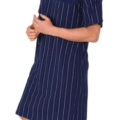 Normann Pyjama Herren Kurzarm Nachthemd In Edler Streifenoptik - Auch In Übergrössen - 122 111 90 650 -Zimmerli Geschäft eec2be76 89fa 51e8 b0f9 20f460156095 scaled